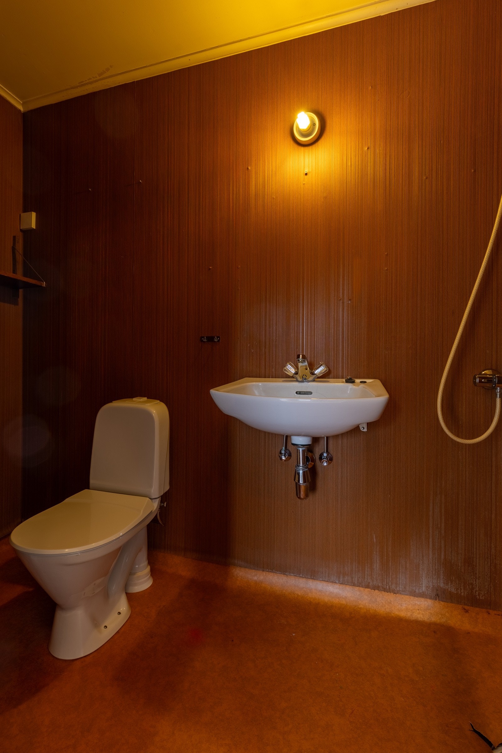 Bad i utleiedel. Galleribilde