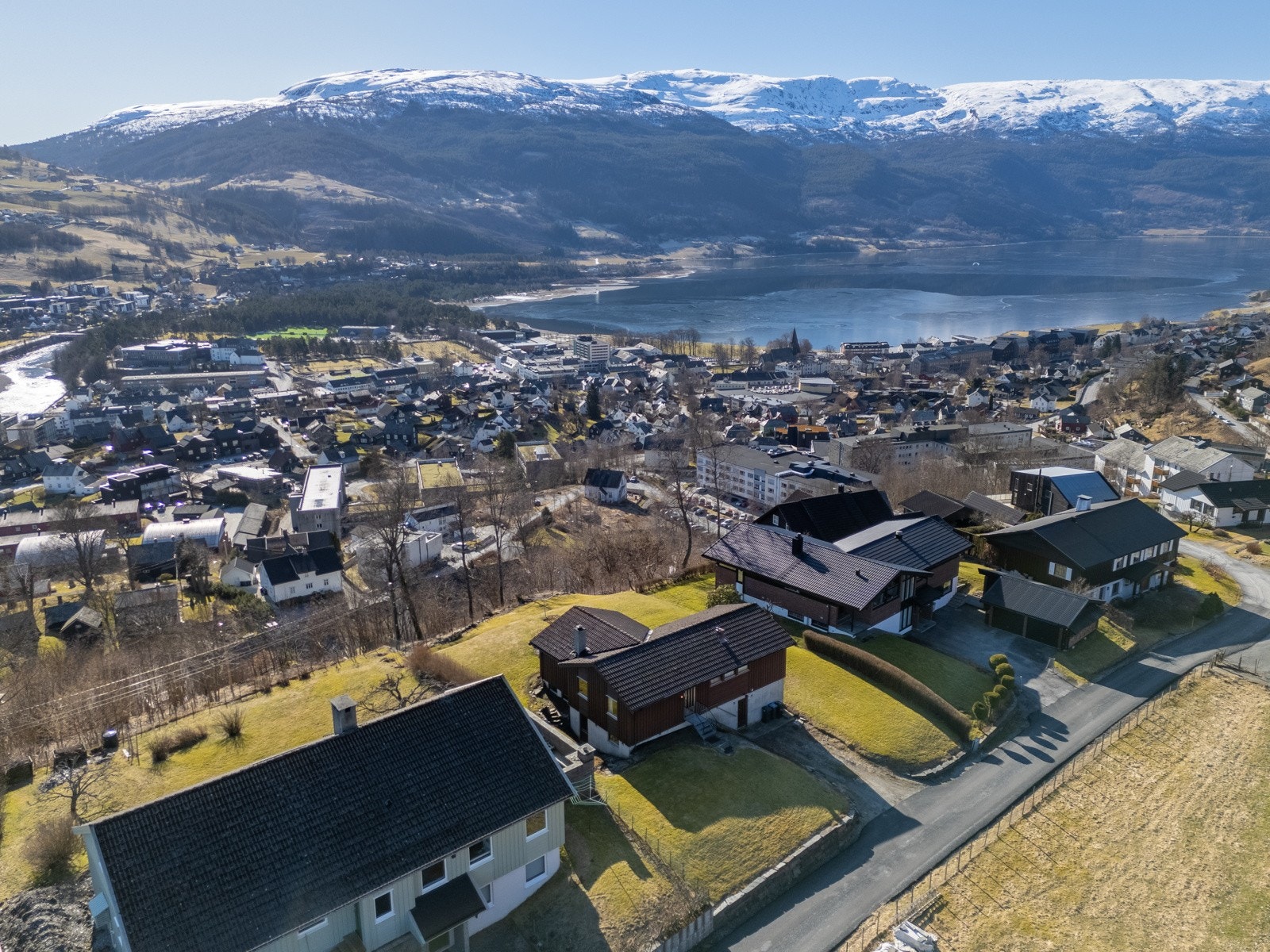 Her får du muligheten til å sette ditt eget preg på både innvendige løsninger og utendørsarealer. Galleribilde