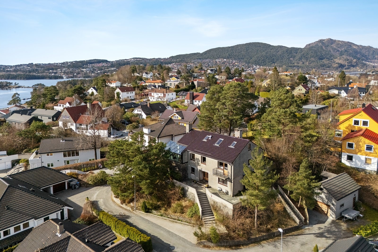 Et flott hus i attraktivt boområde på Hop. Galleribilde