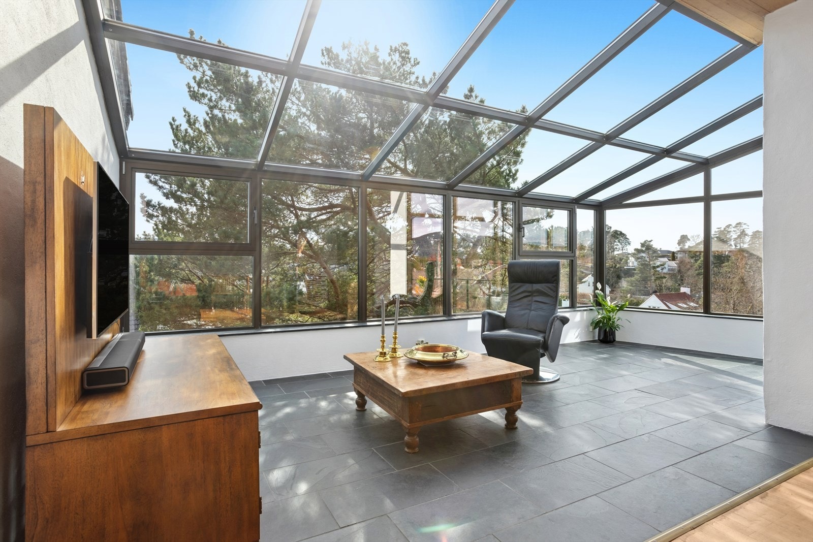 Her er det usjenert og fint. Galleribilde