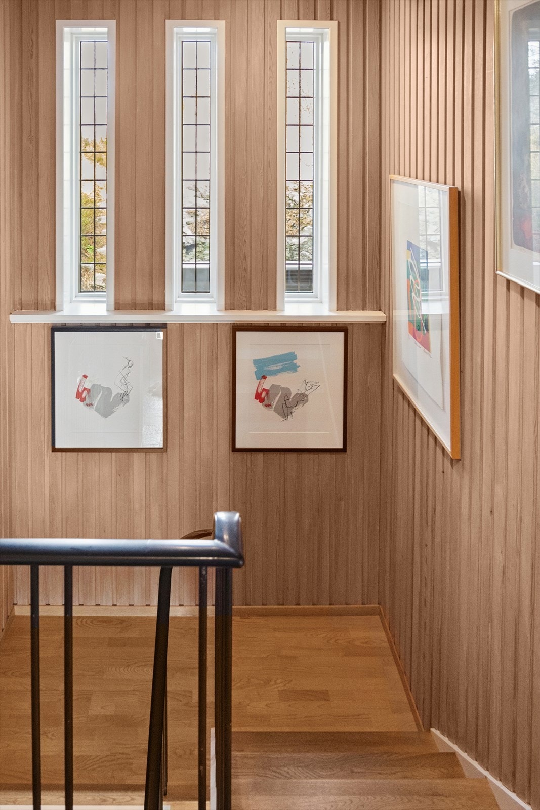 Trappegang mellom hovedetasjene. Galleribilde