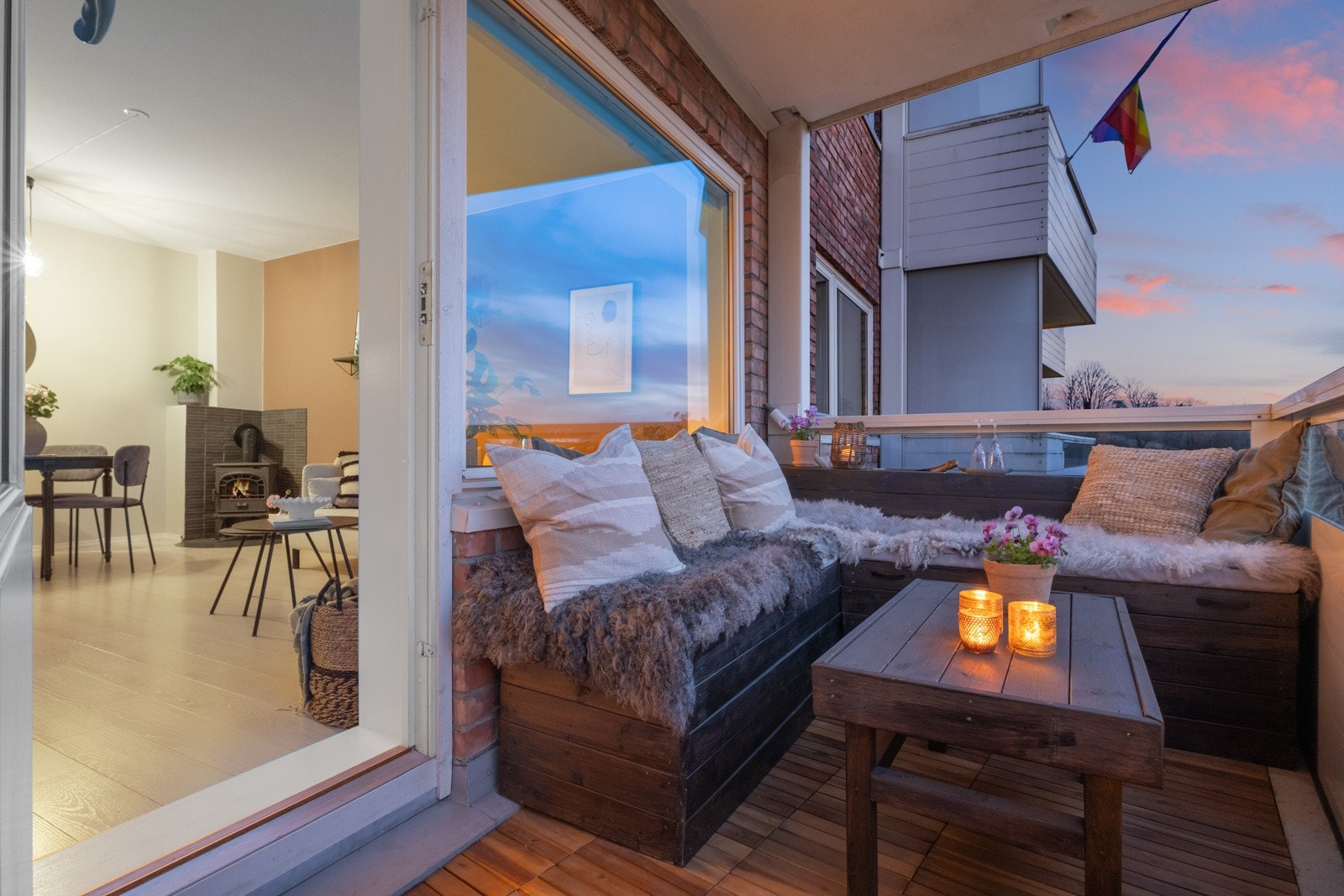 Et deilig uterom legger til rette for mange hyggelige sommerkvelder. Galleribilde