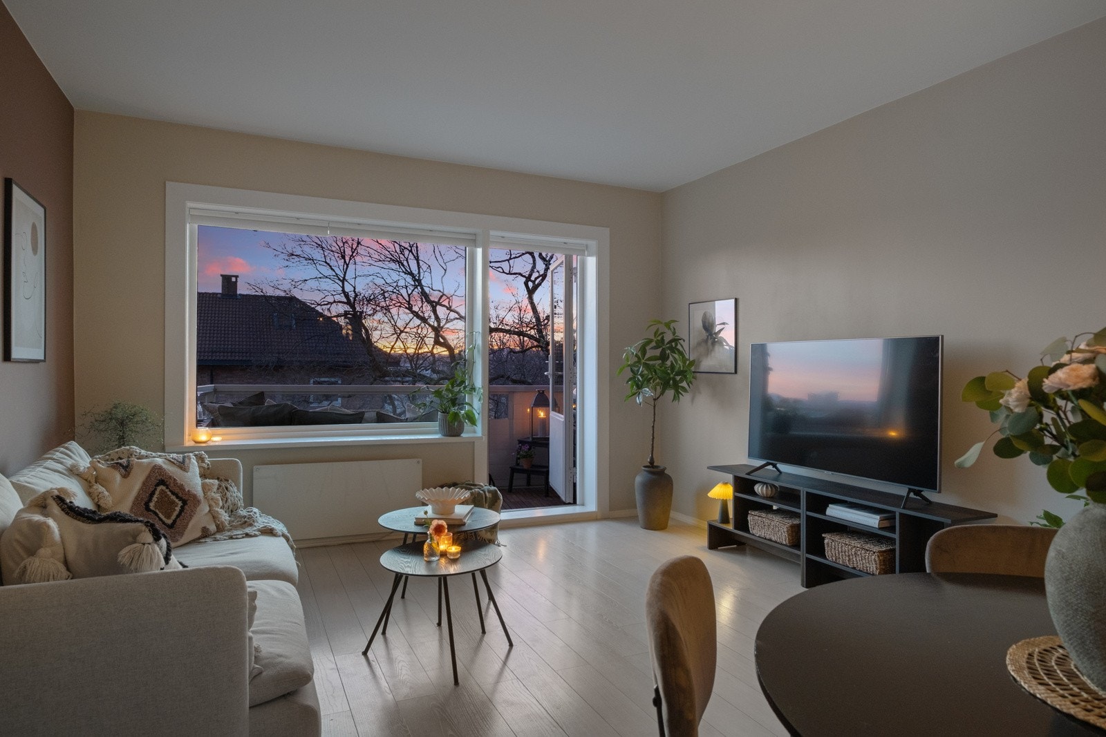 Stuen har en meget god atmosfære. Galleribilde