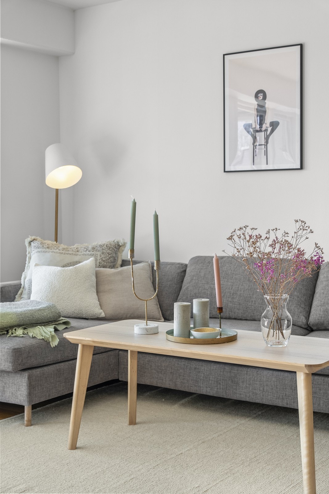 Her er det også plass til en enda større sofa om ønskelig. Galleribilde