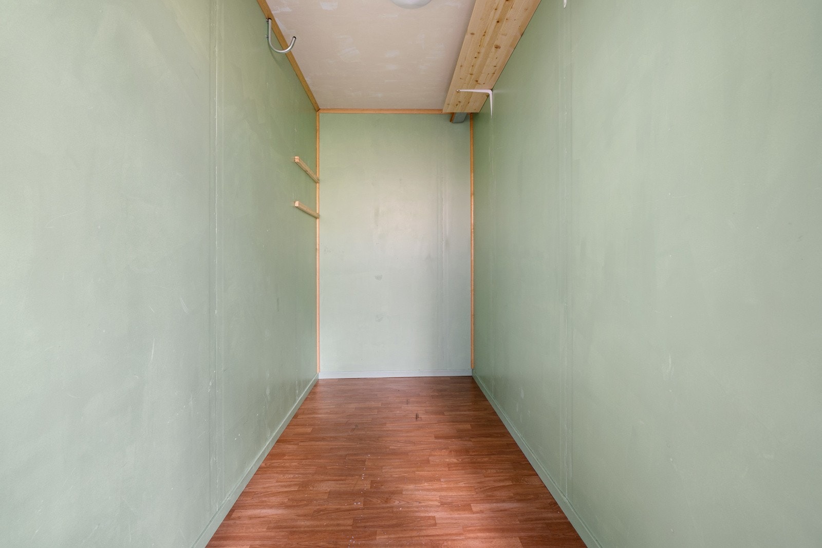 Utvends bod som ligger vegg i vegg med leiligheten. Galleribilde