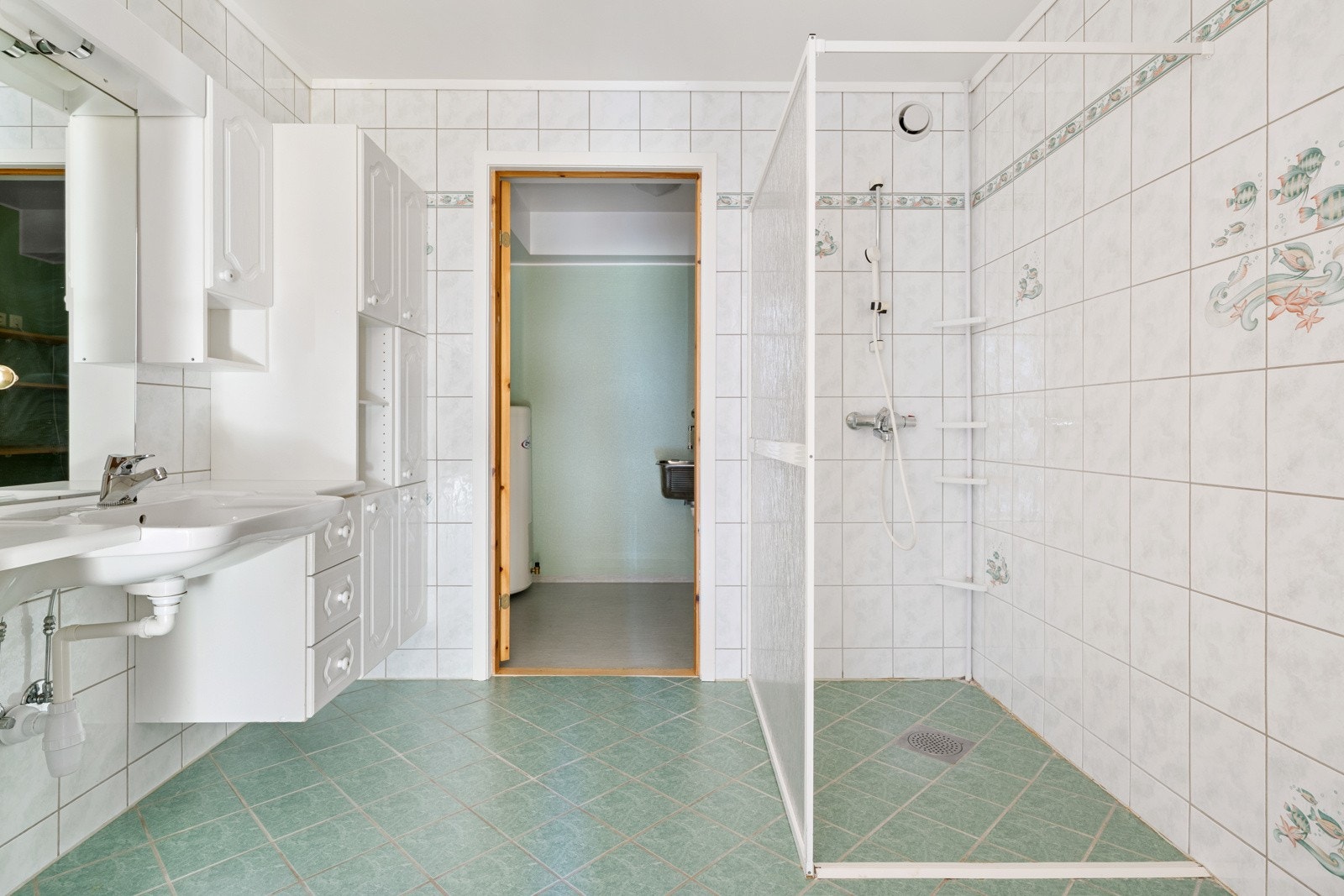 Bad med dusjløsning Galleribilde