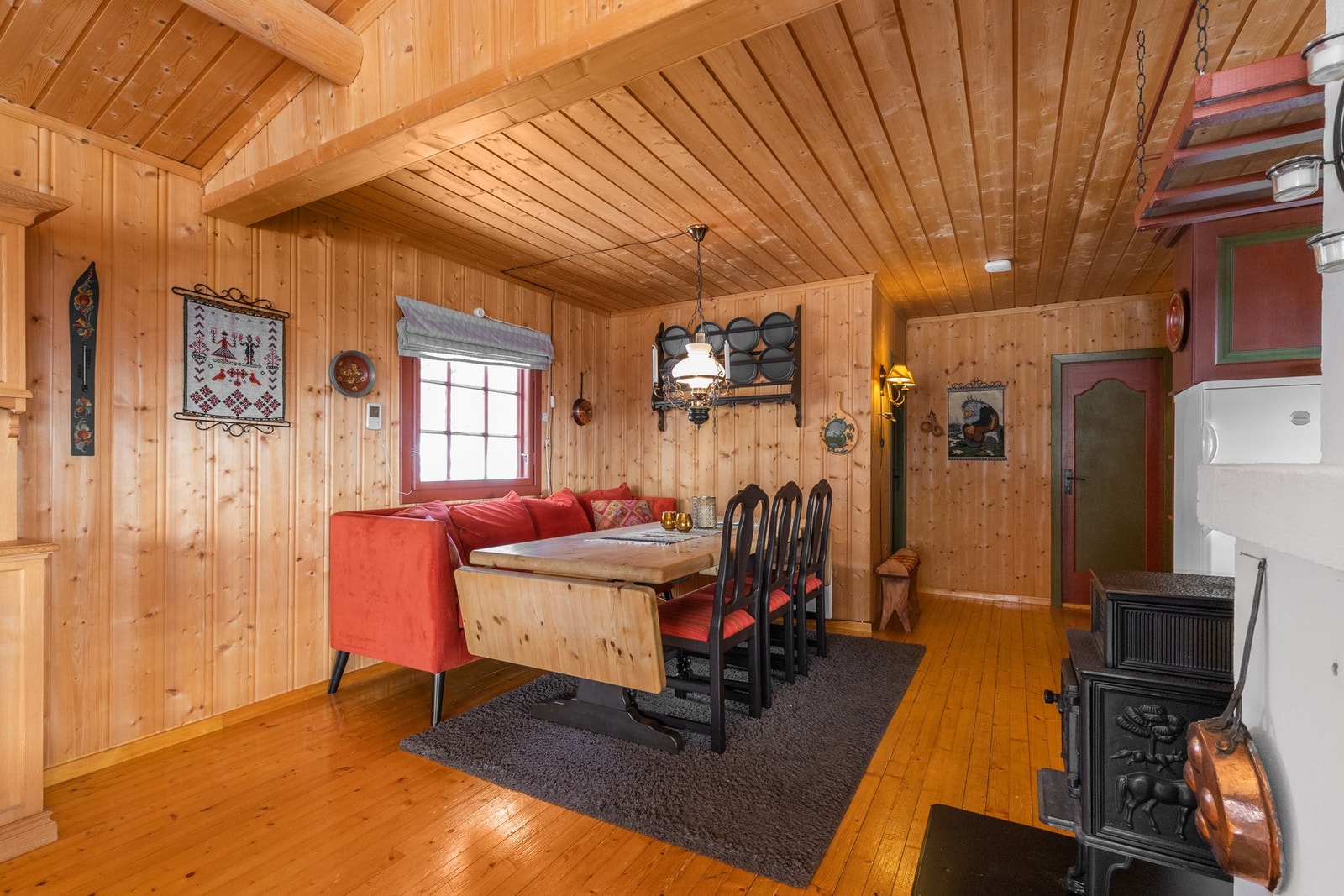 Her er det også fint samle familien til brettspill Galleribilde