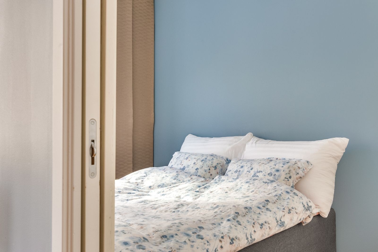 Innbydende soverom Galleribilde