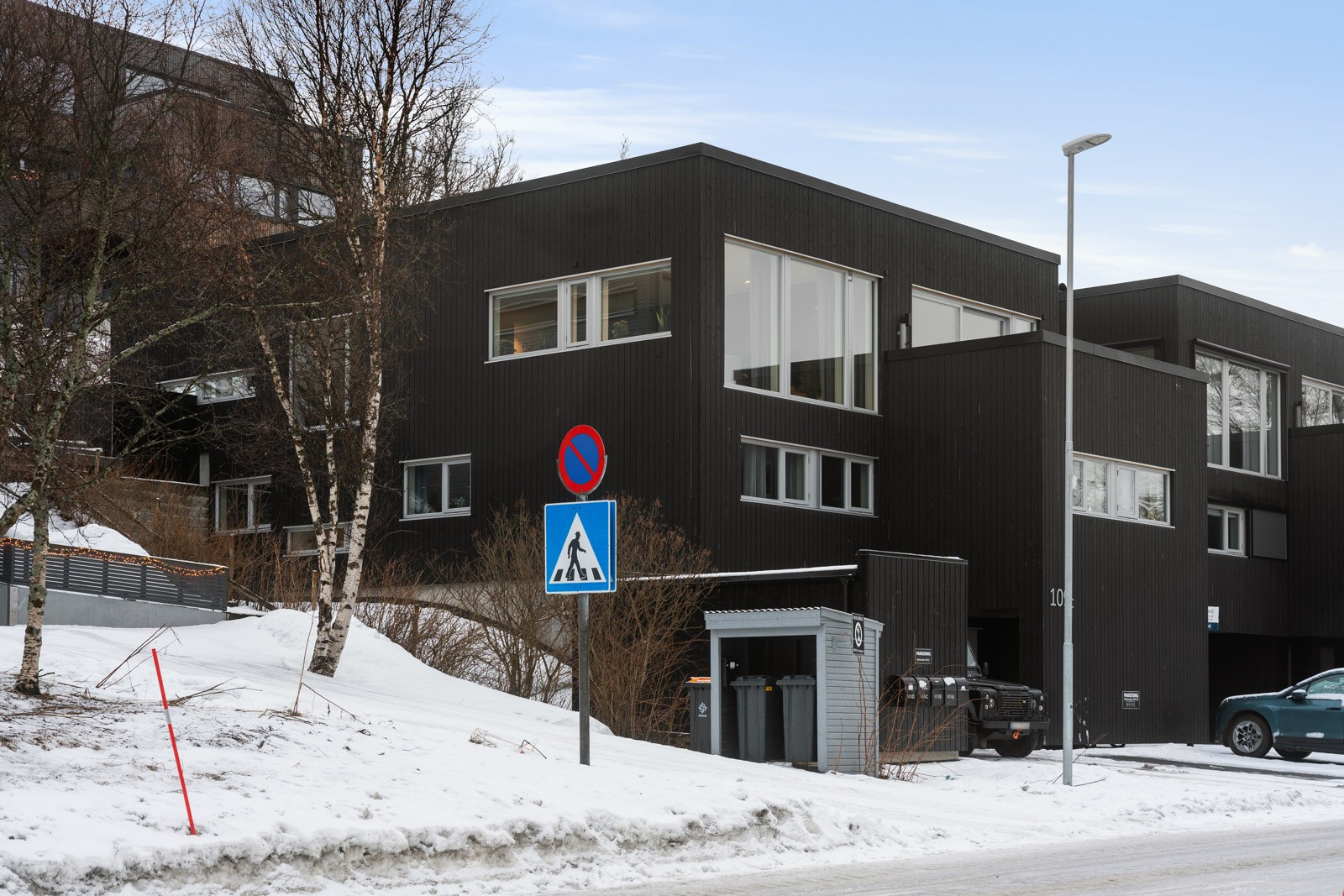 Kort vei til Tromsø`s mest populære strand og turområde Telegrafbukta.