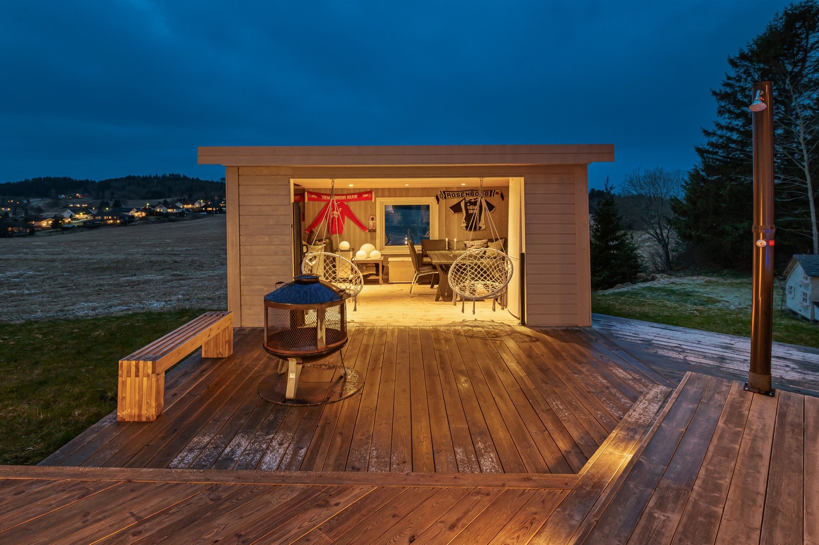 Utestua med plass for grill - Galleribilde