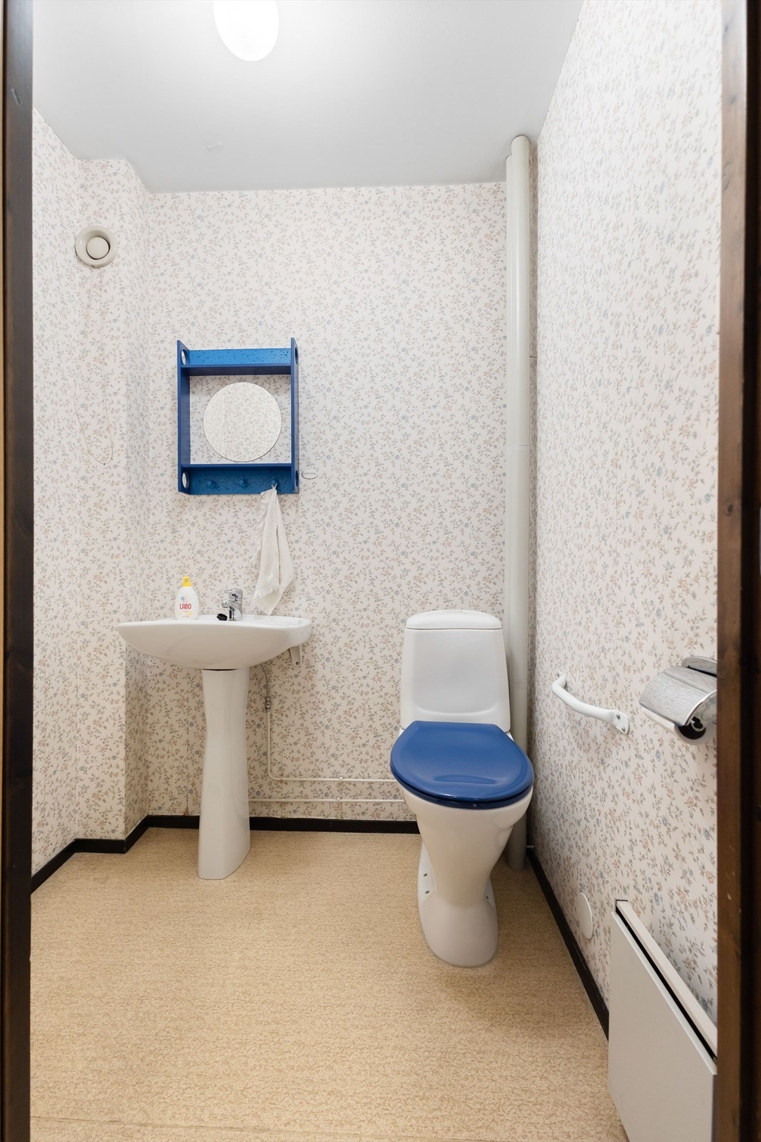 Toalettrom. Galleribilde