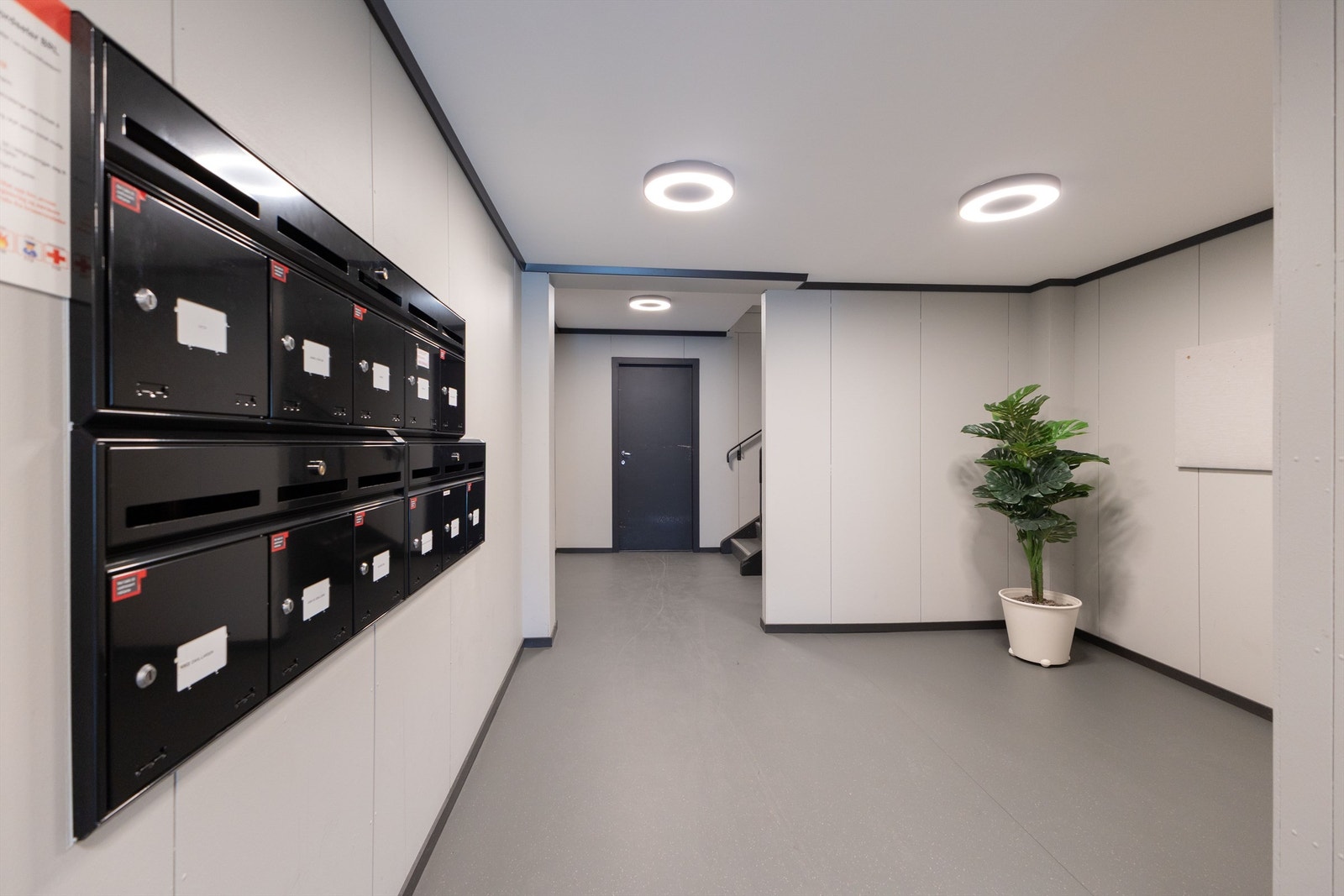 Felles inngangsparti. Galleribilde