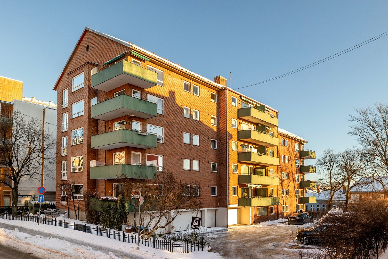 Sameiet Rosenborggaten 5 består av 32 seksjoner (arkivbilde av fasade) Galleribilde