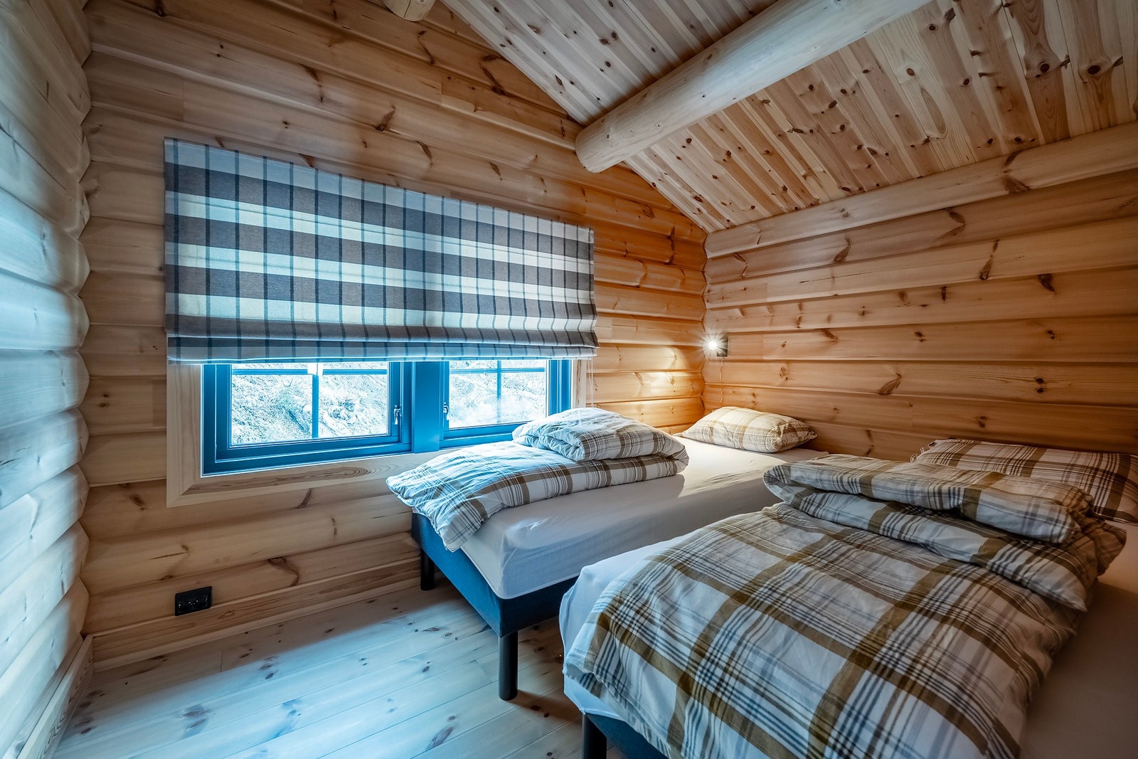 Det første soverommet er på 6,5 kvm med god plass til dobbeltseng og andre møblement. Galleribilde