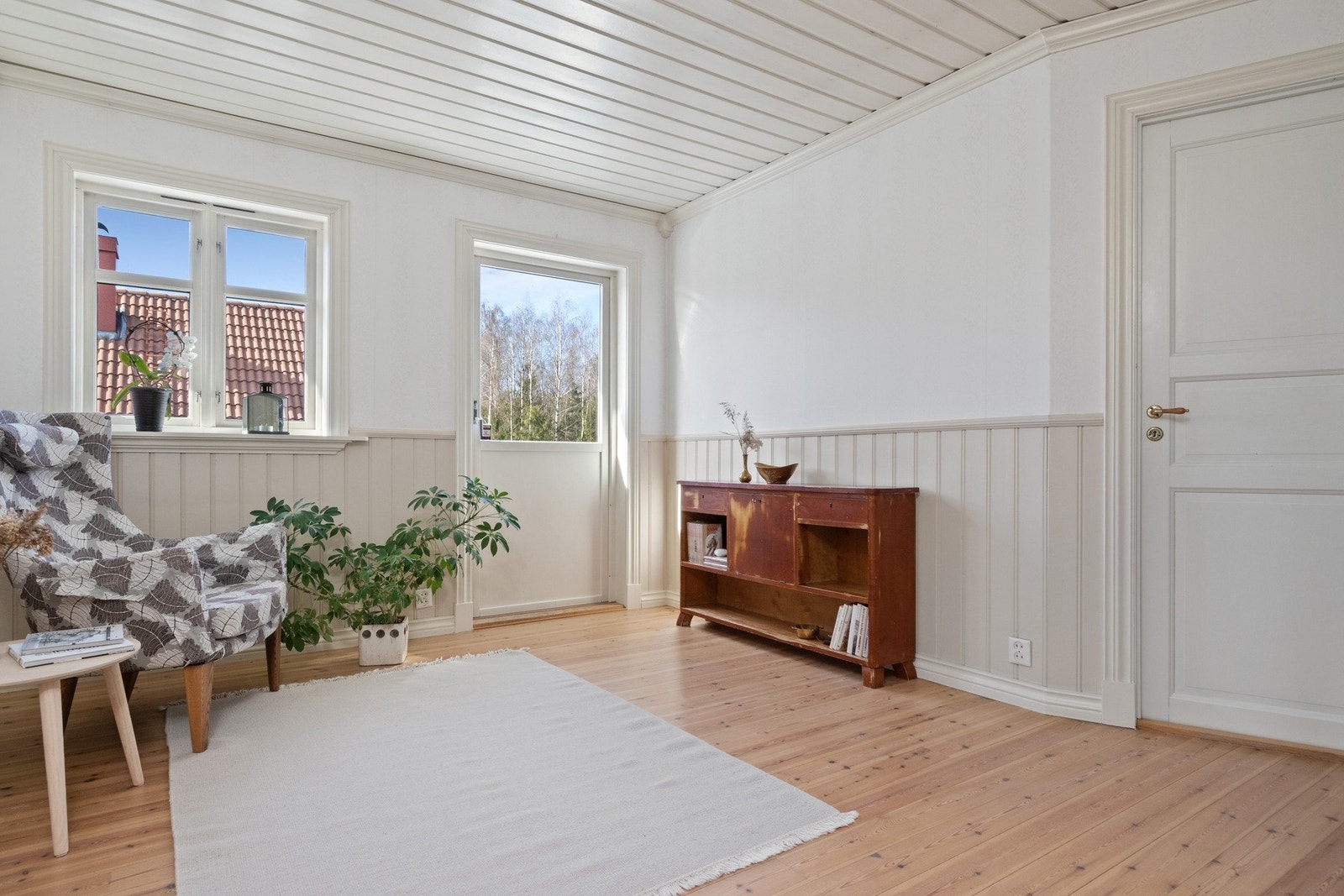 Rommet har utgang til en vestvendt balkong på ca. 6 kvm. Galleribilde