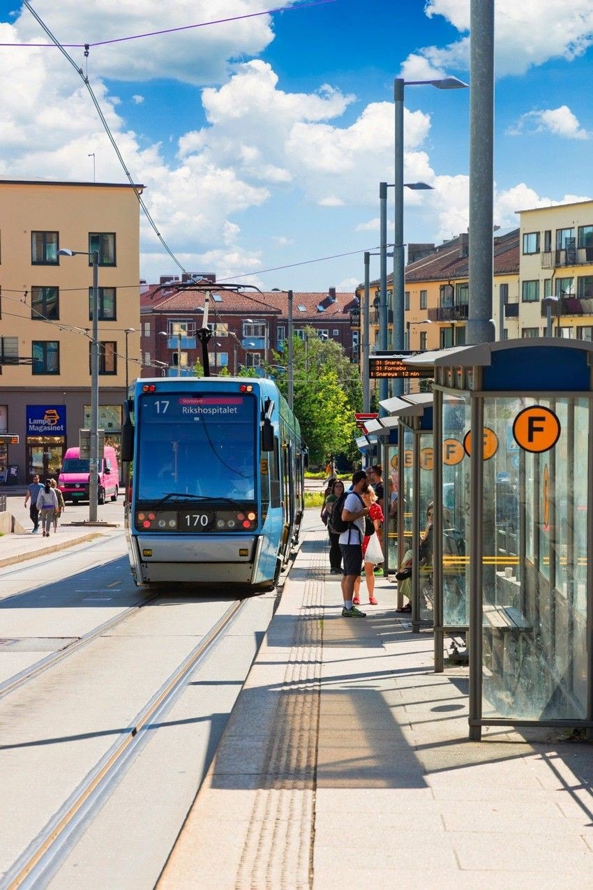 Kollektivknutepunkt, her kommer du deg til alle kanter av byen! Galleribilde
