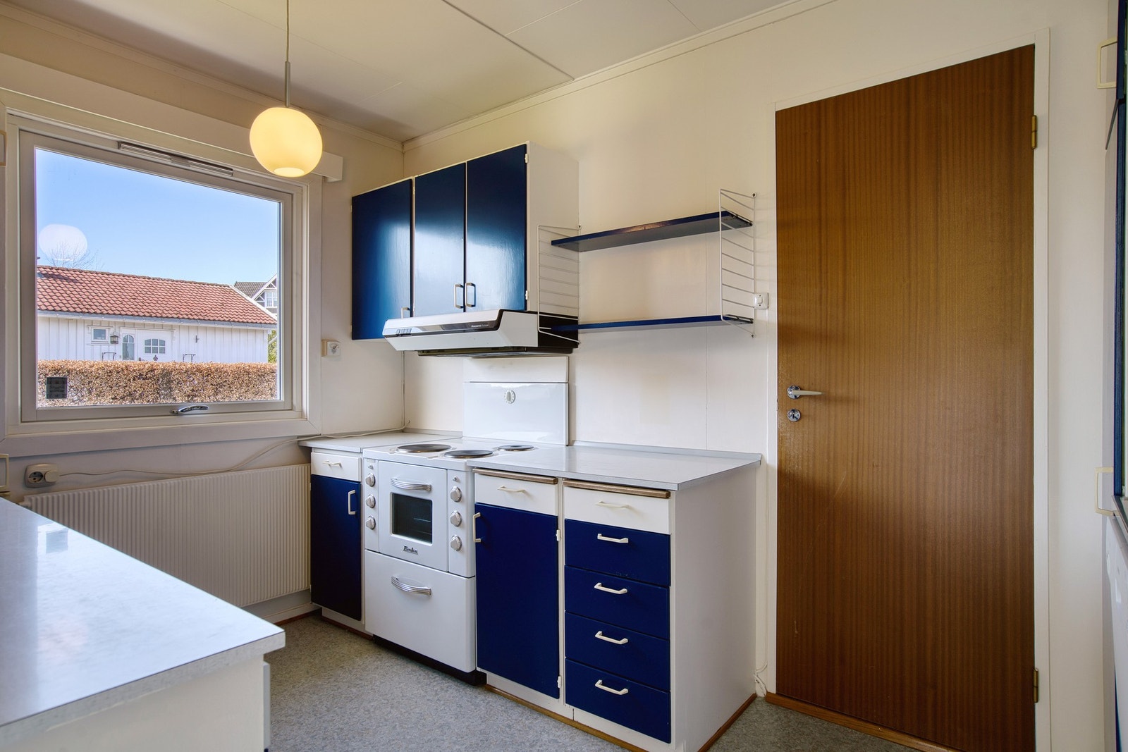 Hvitevarene er frittstående Galleribilde