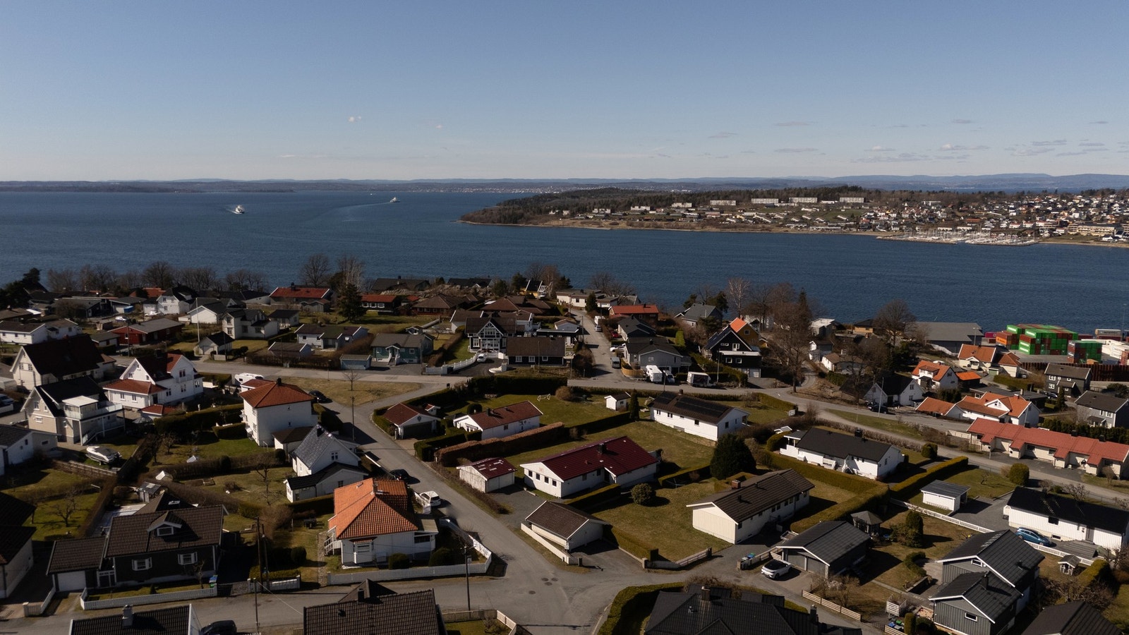 Boligen ligger i et etablert og rolig område Galleribilde