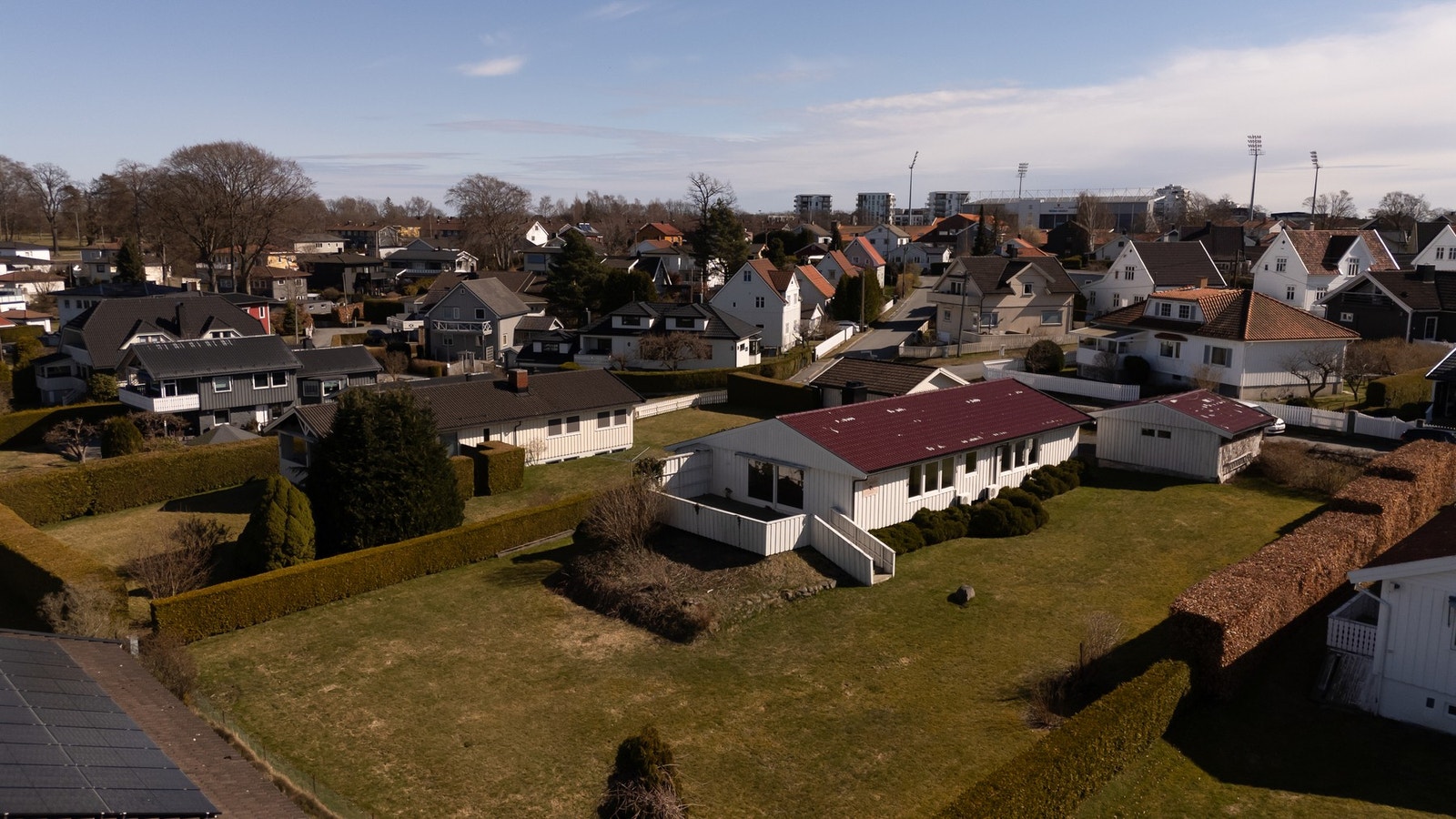 Velkommen til Hasselveien 4, presentert av ASK Meglergaarden v/ Andreas Thoring og Kim Hansen Galleribilde