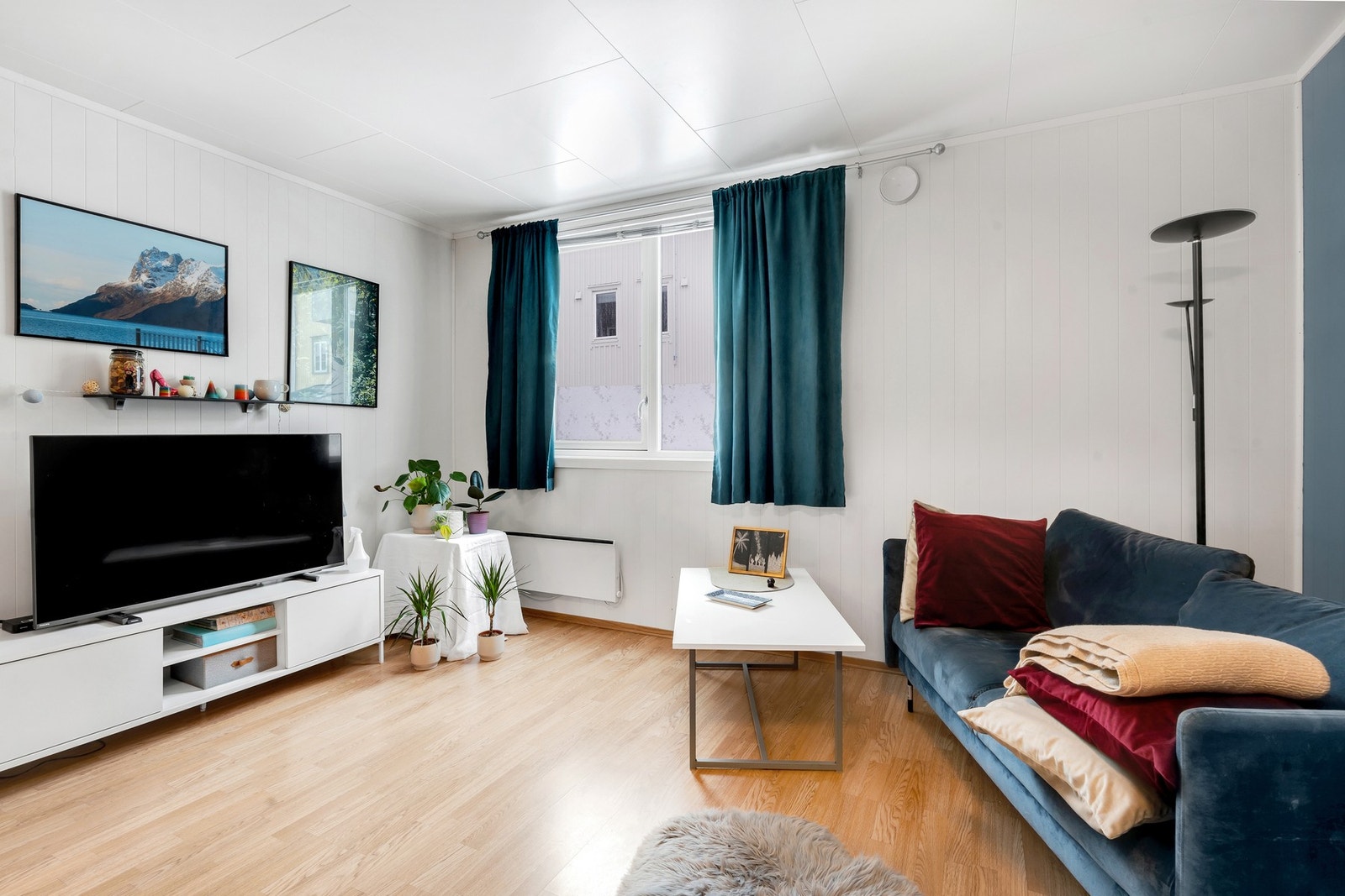 Sentral og romslig 2-roms selveierleilighet i sentrum nord. Galleribilde