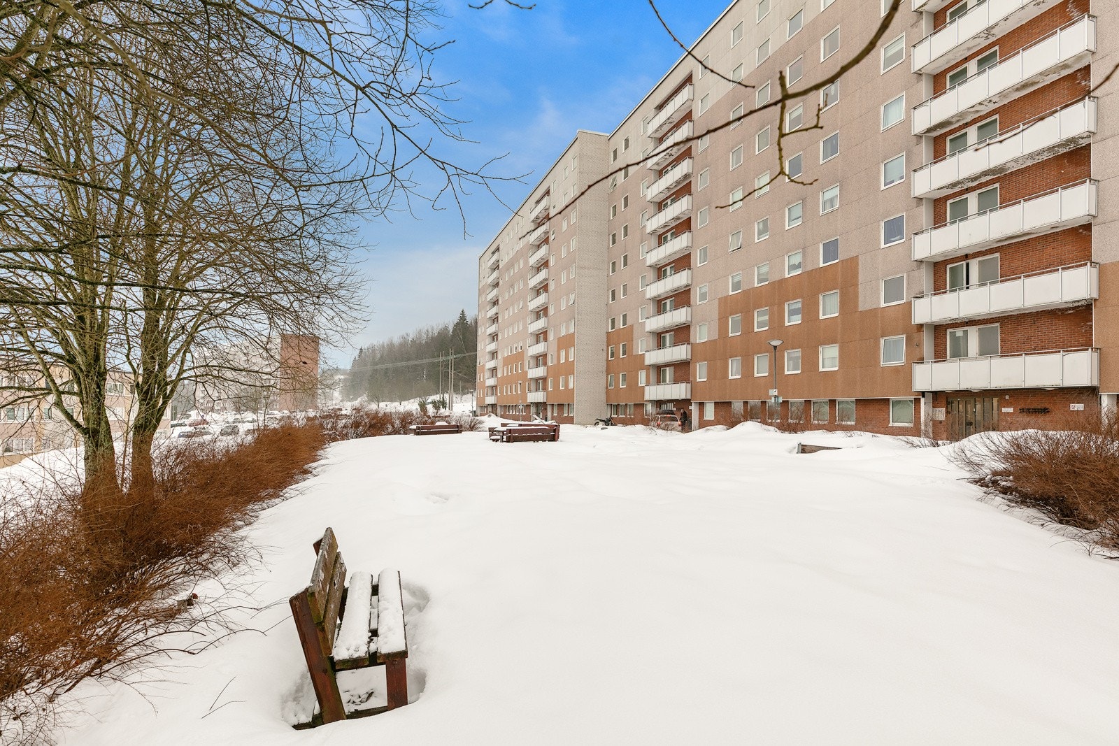 Utvendig fasade av boligblokken. Galleribilde