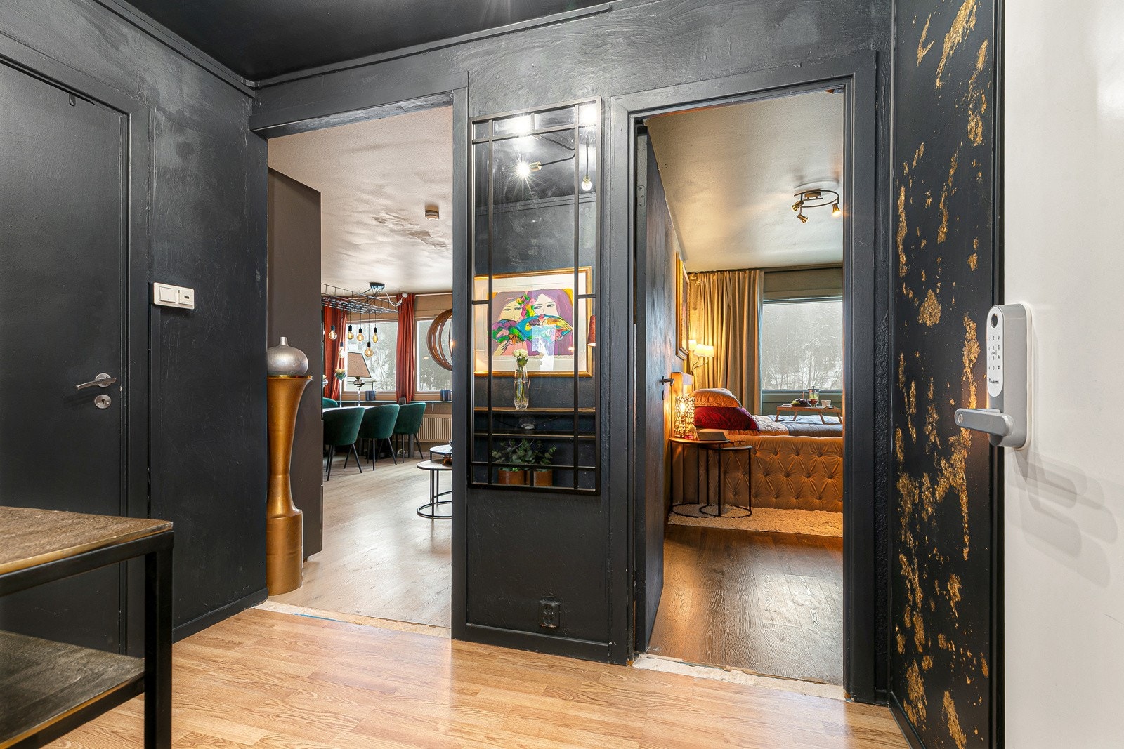 Stor gang/entré. Galleribilde