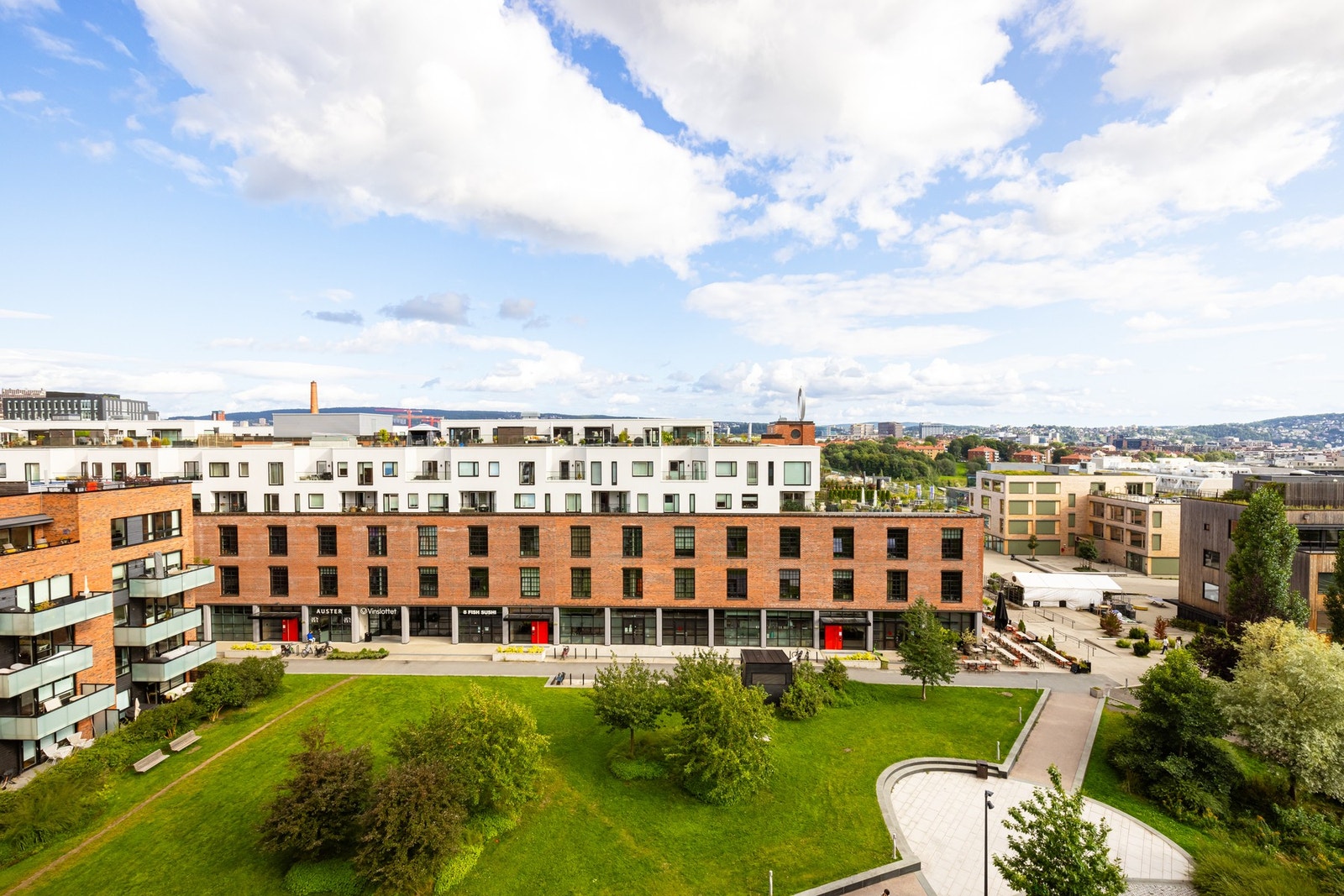 Krydderhagen har blitt en fantastisk grønn og moderne hageby, med hyggelige tun og store grønne fellesarealer. Galleribilde