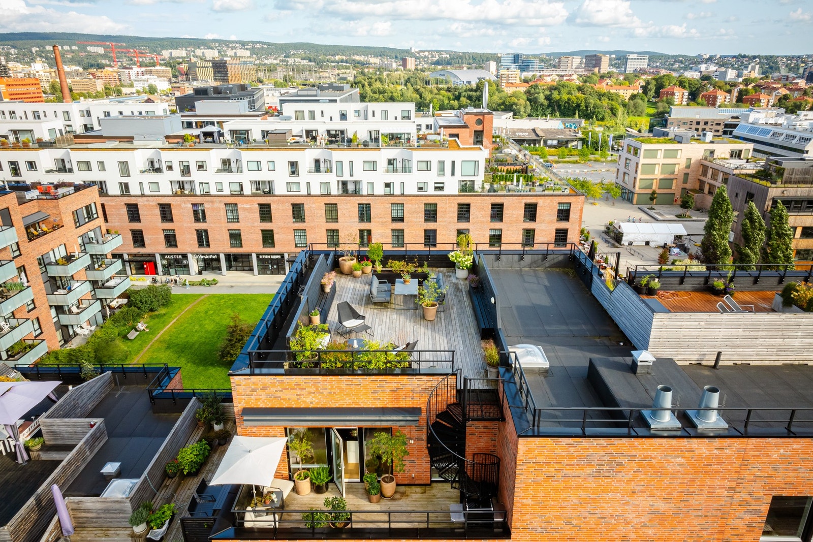 Her bor du med umiddelbar nærhet til Vinslottet. Galleribilde