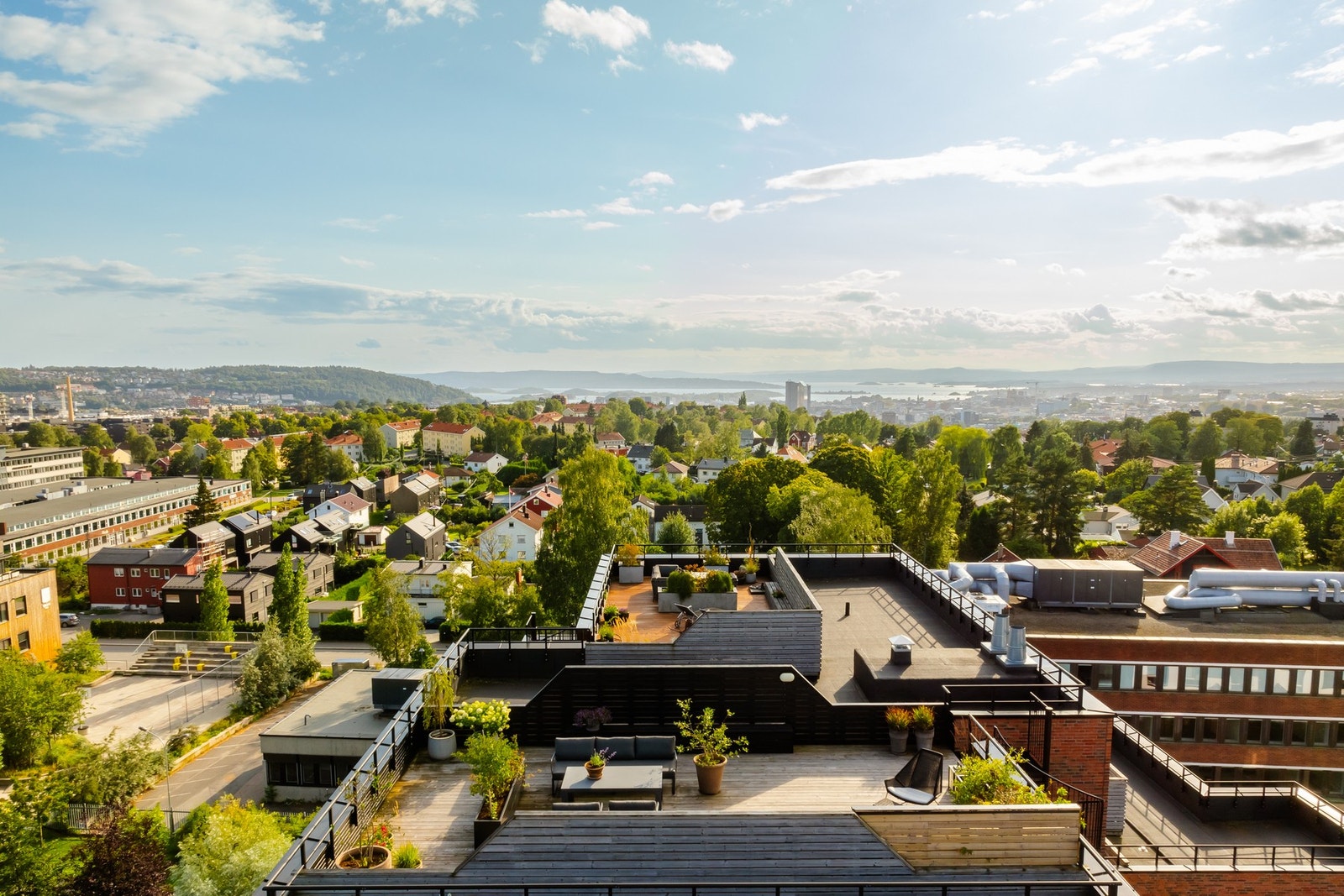Her kan du bo godt i vakre og rolige, men likevel sentrale omgivelser. Galleribilde