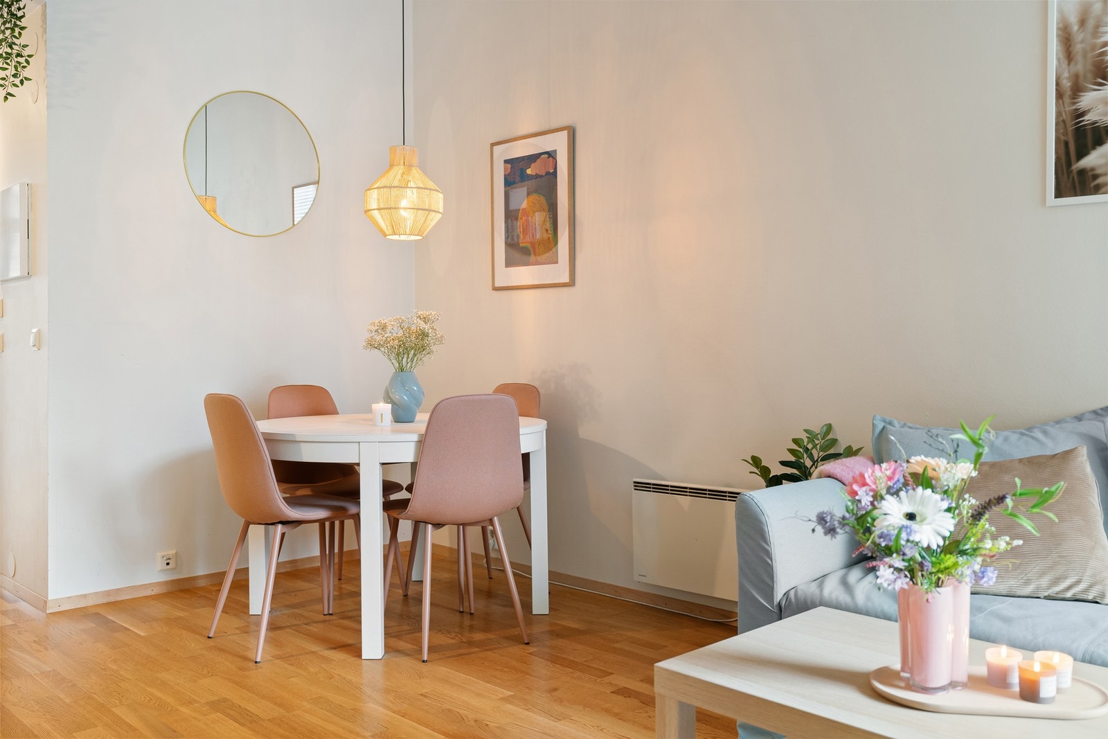 Det er for øvrig parkett på alle gulv med unntak av på baderommet. Galleribilde