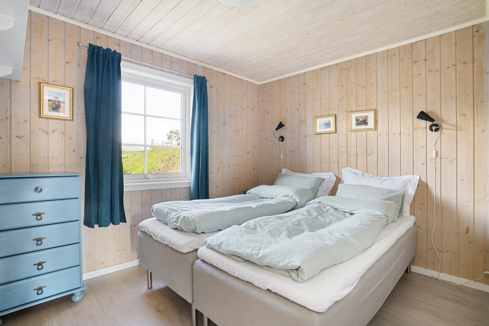 Soverom 2 av 3 nede. Galleribilde