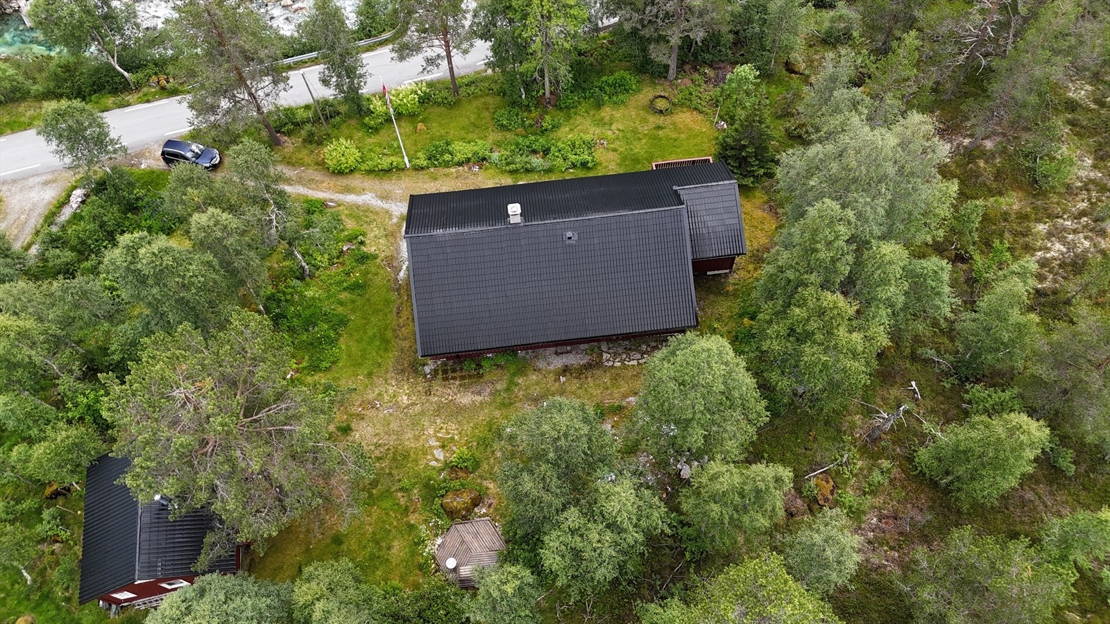 I 2020 ble det lagt nytt tak på hovedhytten. Galleribilde