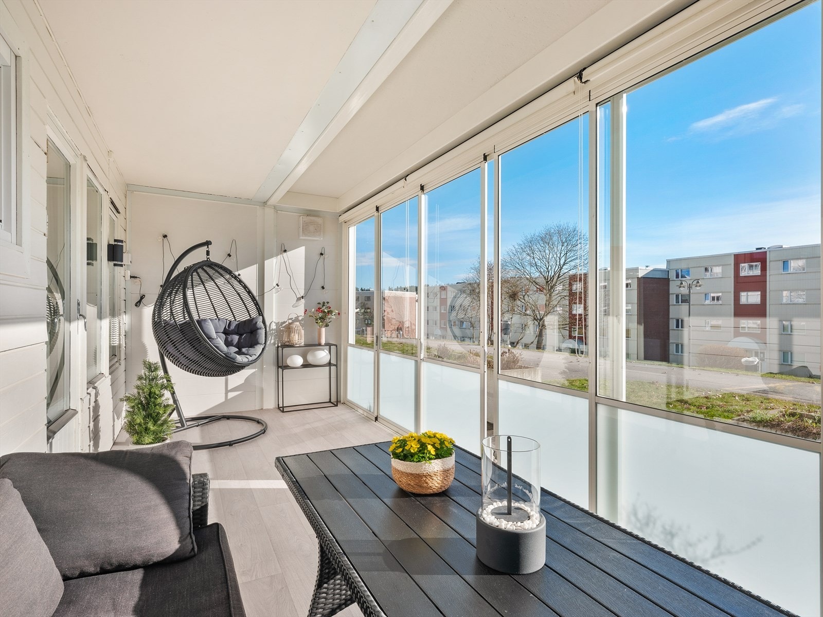 Her kan det møbleres med sittegruppe og tilhørende møblement. Galleribilde