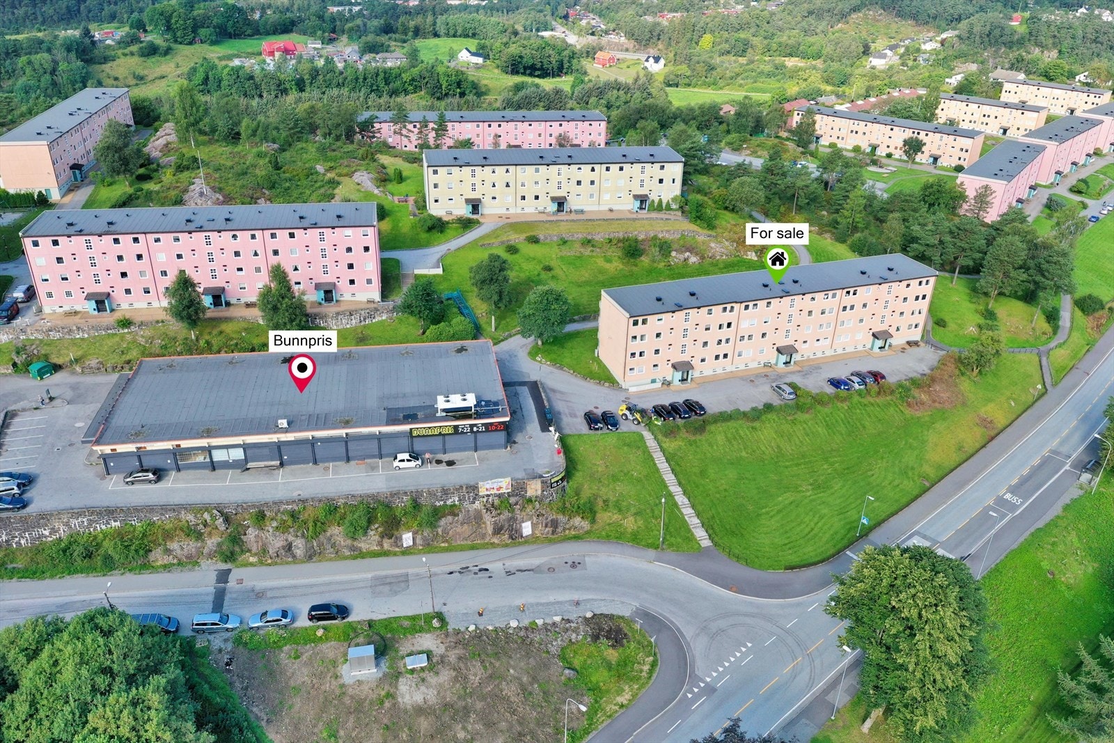 Område og beliggenhet. Bunnpris med søndagsåpent like ved. Galleribilde