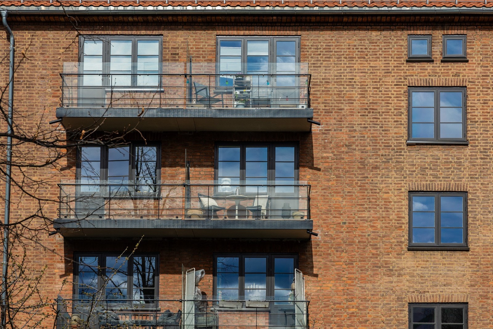 Leilighetens balkong er den på høyre, i midten. 3. etg. Galleribilde