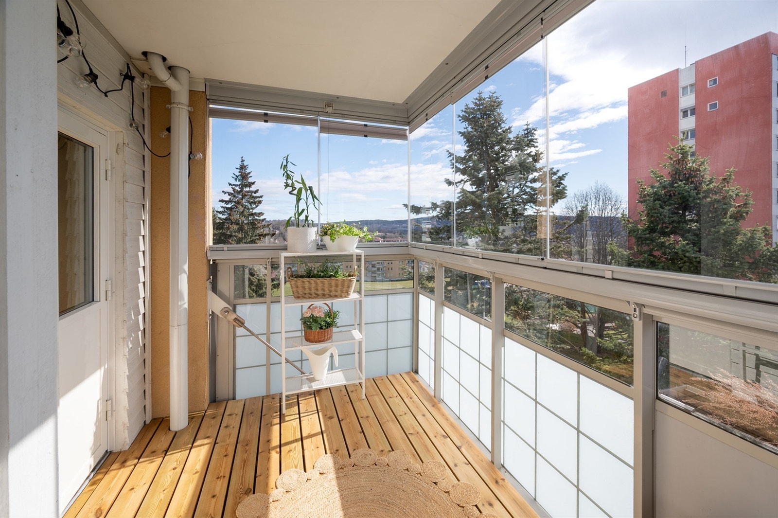 Her har du solen fra tidlig morgen til ca. kl. 18 sommerstid. Galleribilde