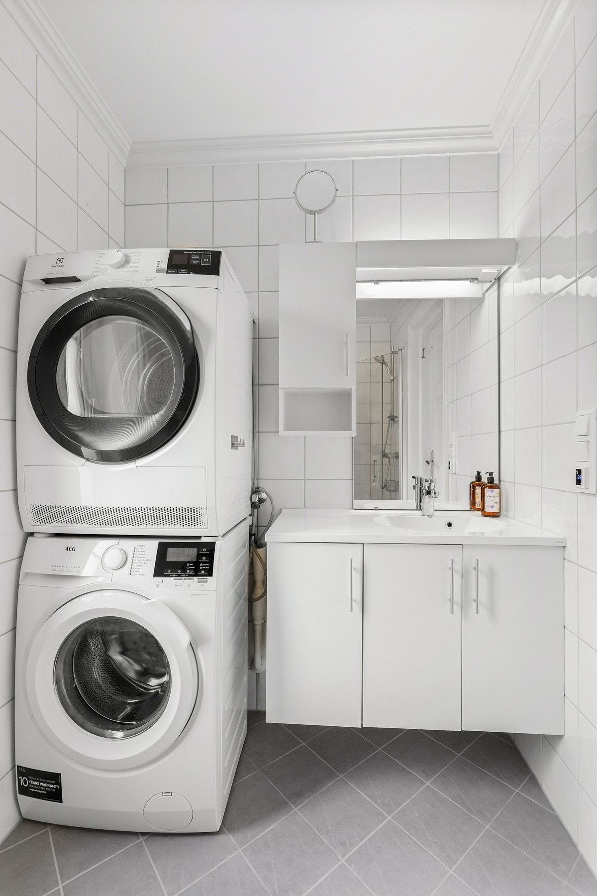 Opplegg for vaskemaskin. Galleribilde