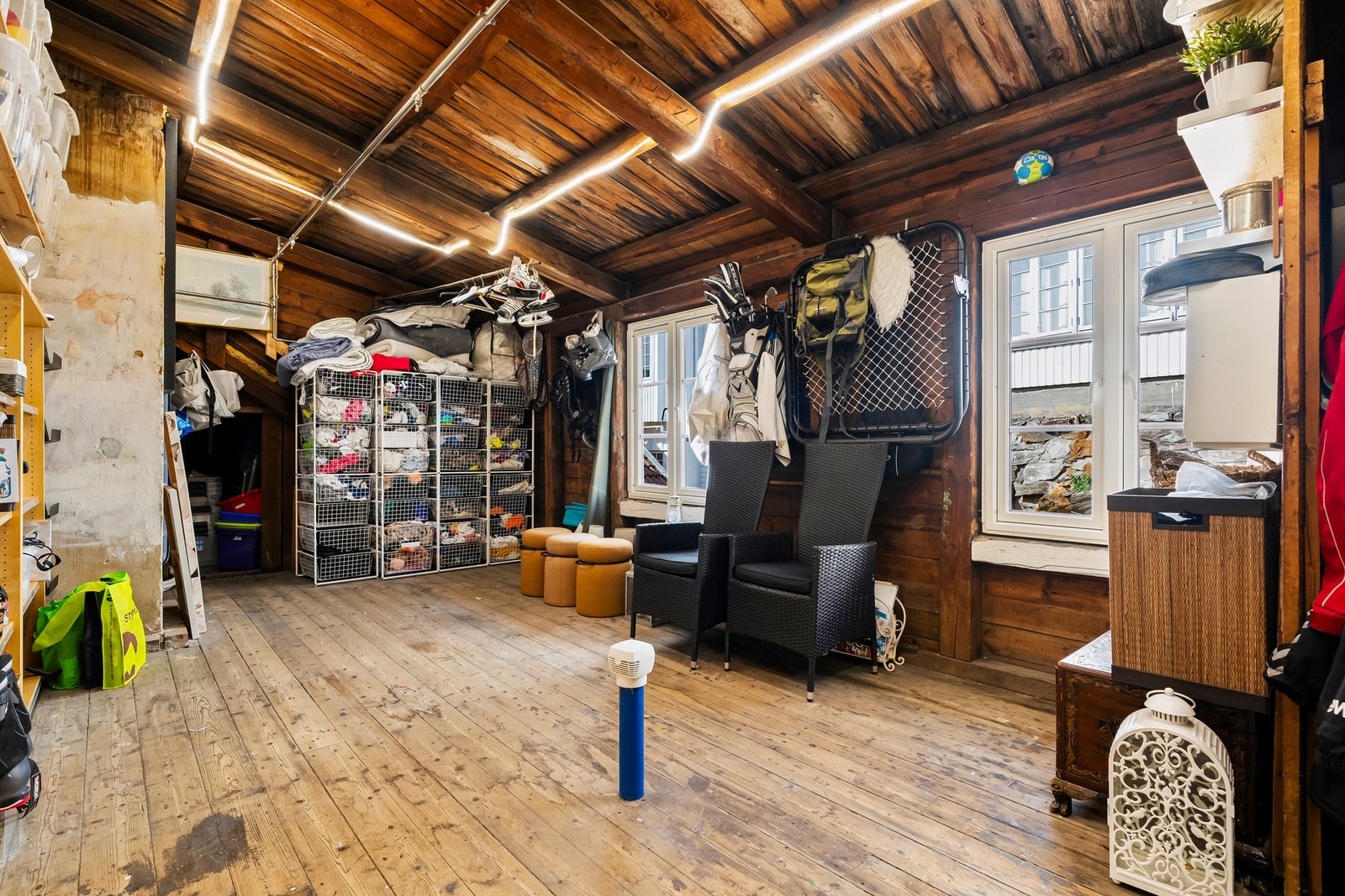 Loft med spennende utviklingsmuligheter og egen inngang. Galleribilde