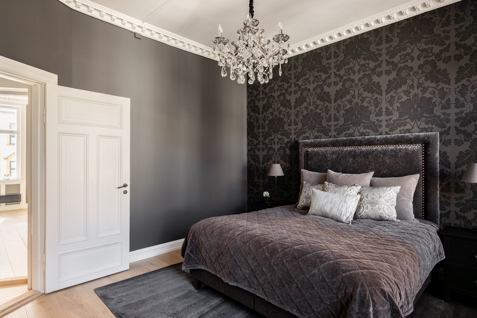 Det er god plass til ytterligere oppbevaring om ønskelig Galleribilde