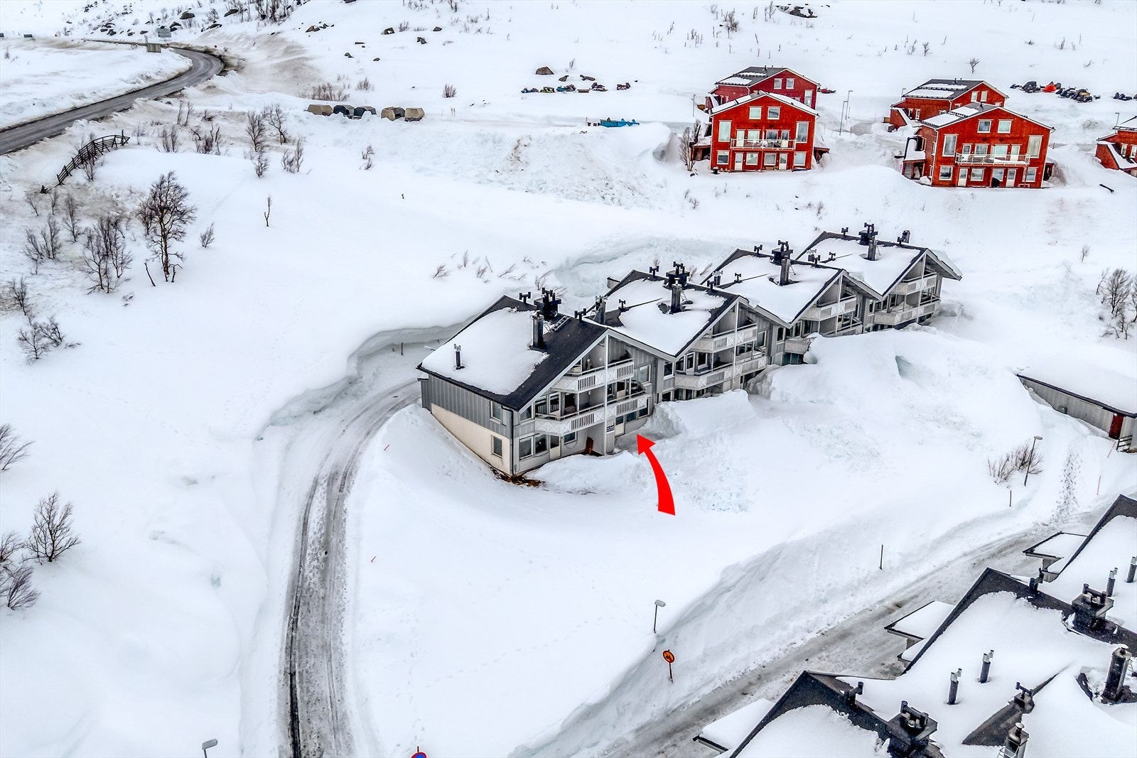 Rekreasjonsmulighetene er mange, blant annet skuterkjøring, jakt og fiske og flotte turområder. Galleribilde