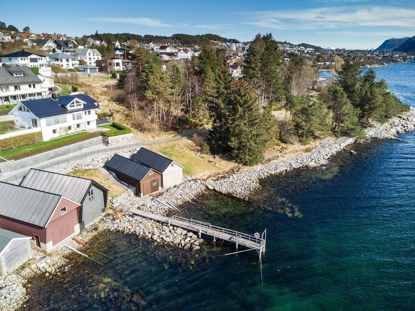 Dronebilde tatt fra sydvest Galleribilde