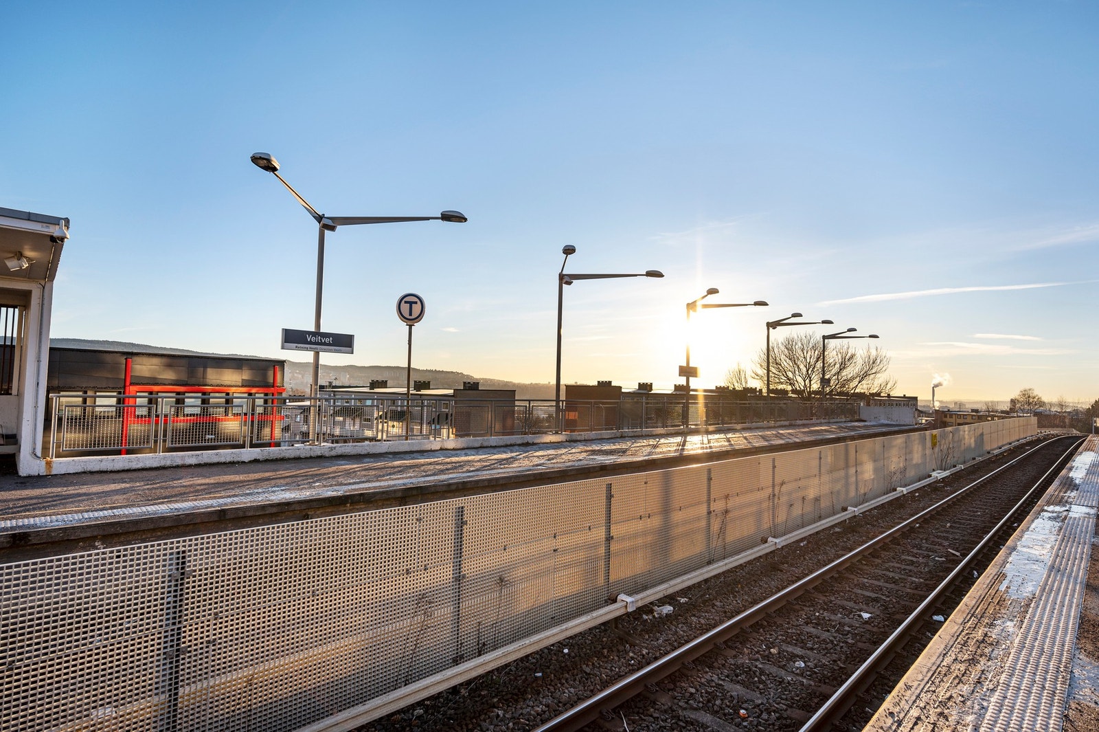 God offentlig kommunikasjon i området, med nærhet til både T-bane og busstopp. Galleribilde