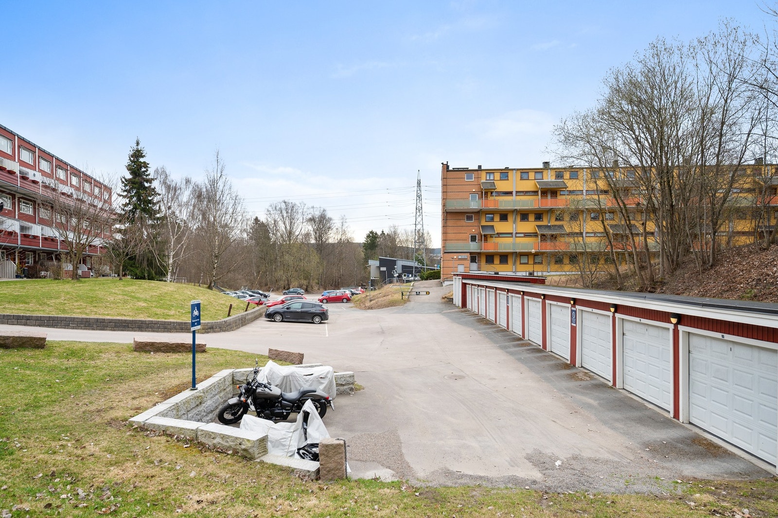 Mulighet for leie av parkeringsplass i borettslaget. Galleribilde