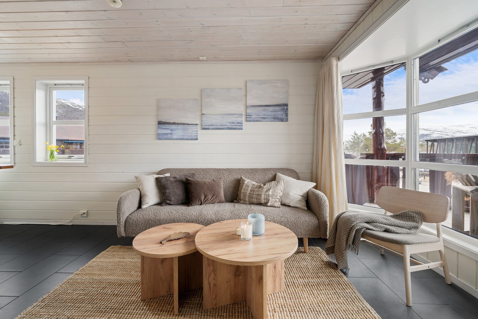 Vinduer på to sider. Flott utsikt. Galleribilde