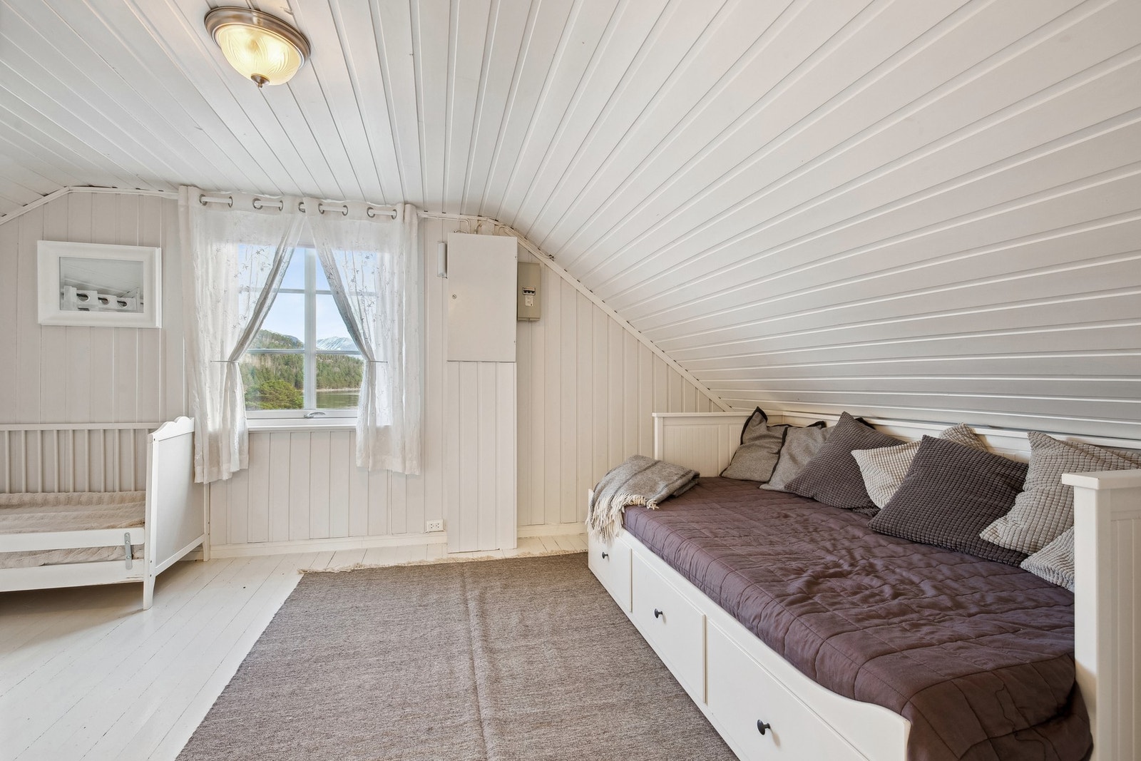 Soverom 2 på loft. Galleribilde