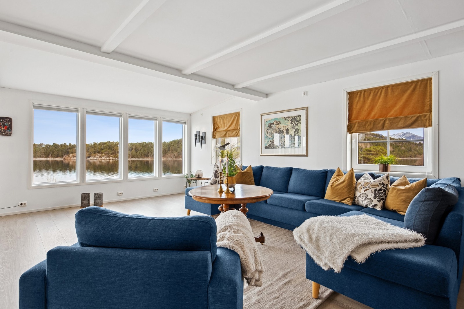 Flott utsikt fra stue. Galleribilde