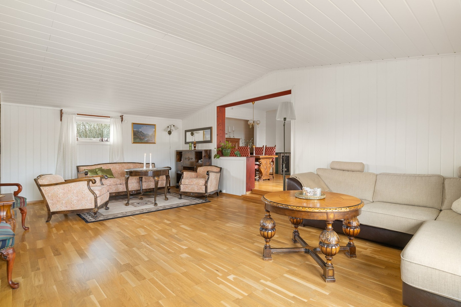 God plass til ulike sittegrupper Galleribilde