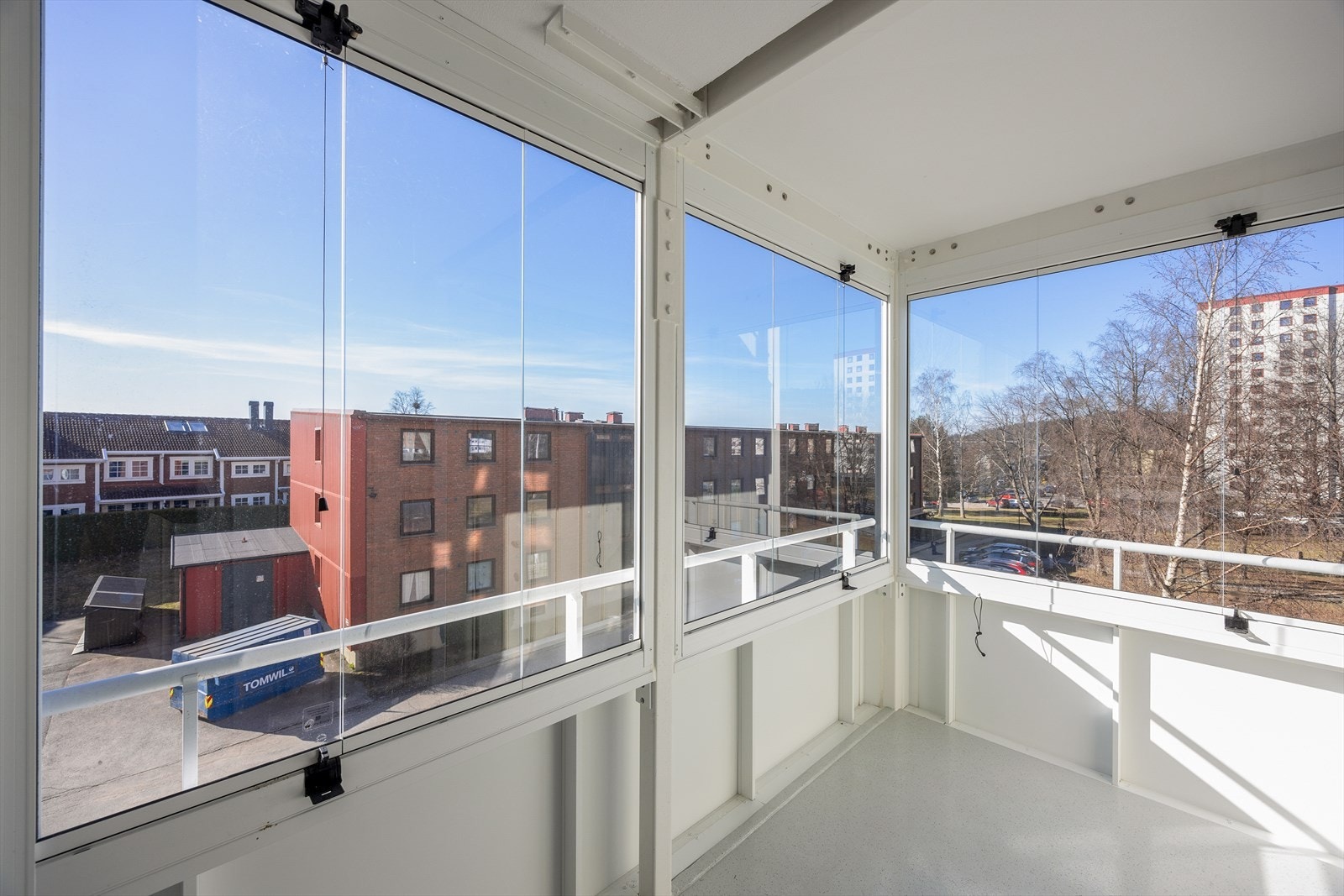 Dette er en luftig 2-roms leilighet som opprinnelig er 4-roms Galleribilde