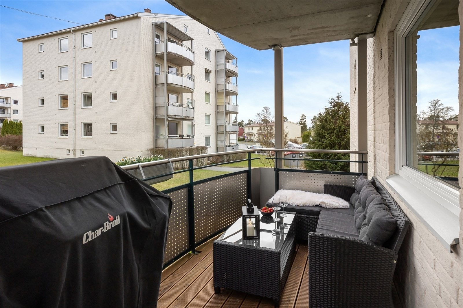 Fra stuen har du utgang til balkong på ca. 8m². Galleribilde