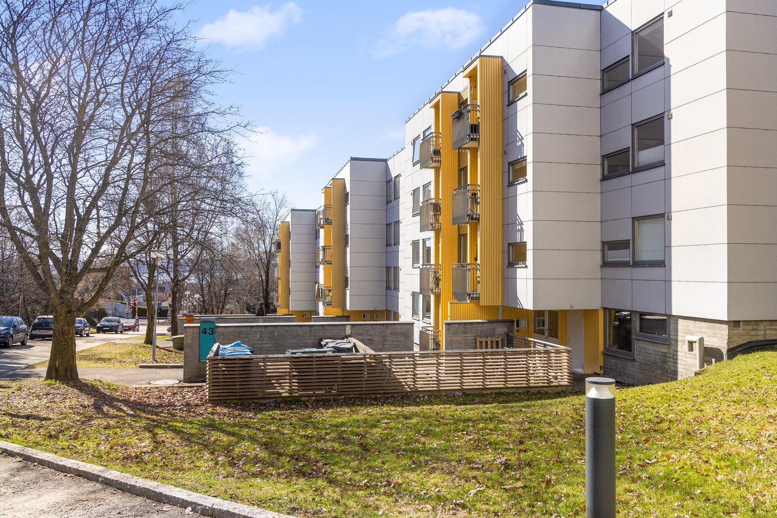 Her bor du i rolige omgivelser på Ullern/Sollerud med kort vei til sjøen, flotte turområder og servicetilbud. Galleribilde